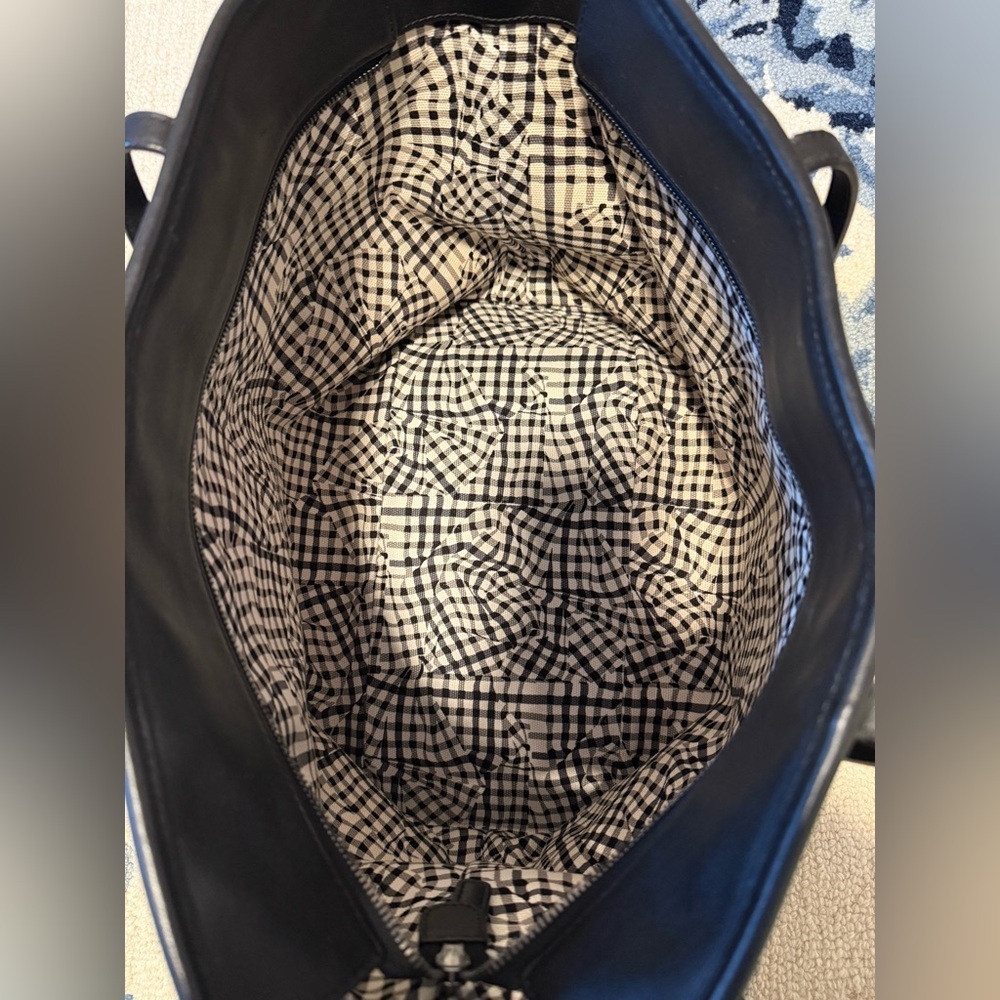 MCM Medium Anya Shopper Tote Purse / Black - Picture 8 of 9